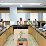 नक्सल प्रभावित जिलों में विकास और पुनर्वास कार्यों में तेजी लाने के दिए निर्देश
