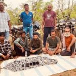 सोसाइटी के पीछे तालाब के पास जुआ खेलते 5 गिरफ्तार